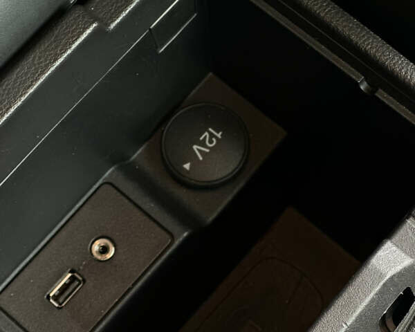 Червоний Форд Фокус, об'ємом двигуна 2 л та пробігом 125 тис. км за 8500 $, фото 68 на Automoto.ua