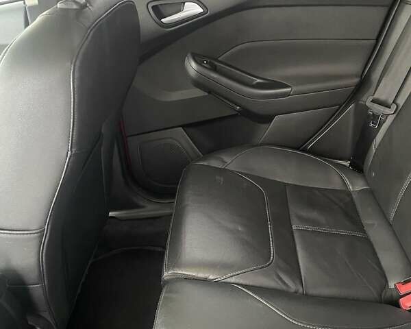 Красный Форд Фокус, объемом двигателя 2 л и пробегом 107 тыс. км за 8500 $, фото 22 на Automoto.ua