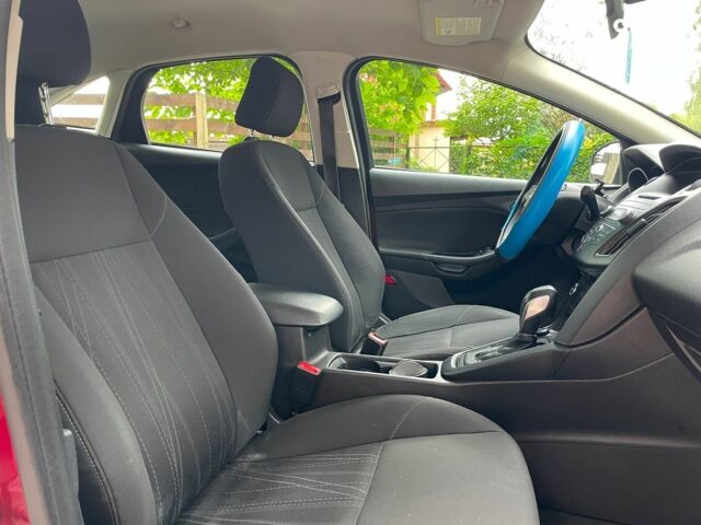 Красный Форд Фокус, объемом двигателя 2 л и пробегом 248 тыс. км за 6490 $, фото 22 на Automoto.ua