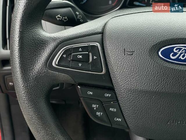Форд Фокус 2015 у Києві на Automoto.ua Червоний Форд Фокус, об'ємом двигуна 2 л та пробігом 121 тис. км за 7490 $, фото 18 на Automoto.ua