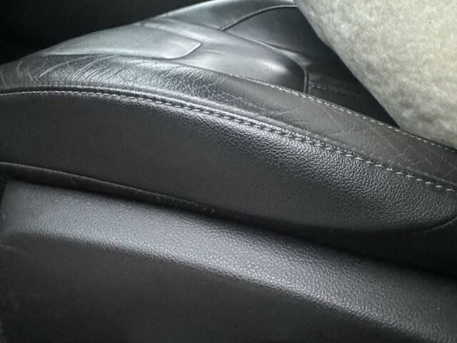 Червоний Форд Фокус, об'ємом двигуна 2 л та пробігом 140 тис. км за 8800 $, фото 6 на Automoto.ua