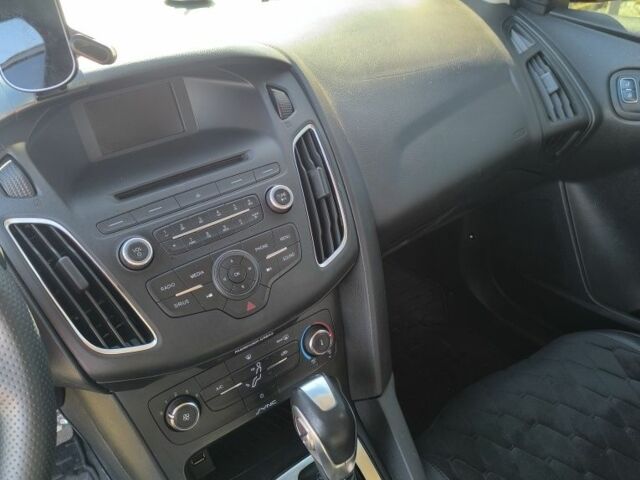 Червоний Форд Фокус, об'ємом двигуна 2 л та пробігом 200 тис. км за 7700 $, фото 11 на Automoto.ua