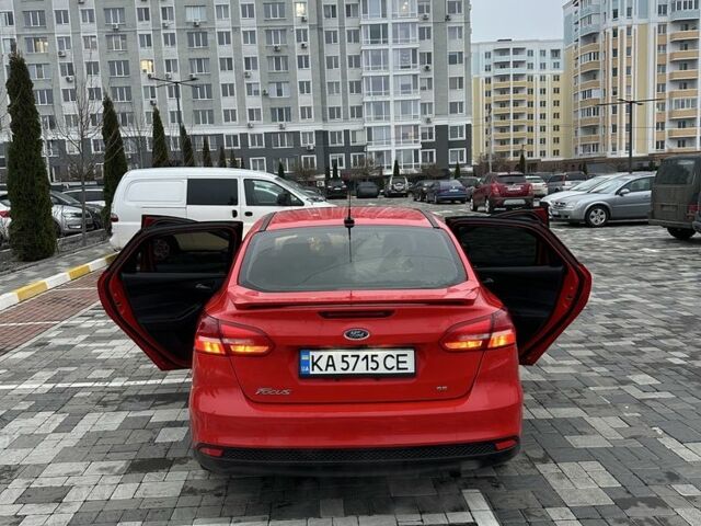 Червоний Форд Фокус, об'ємом двигуна 2 л та пробігом 140 тис. км за 8800 $, фото 2 на Automoto.ua