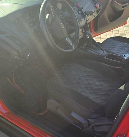 Червоний Форд Фокус, об'ємом двигуна 2 л та пробігом 162 тис. км за 9000 $, фото 18 на Automoto.ua