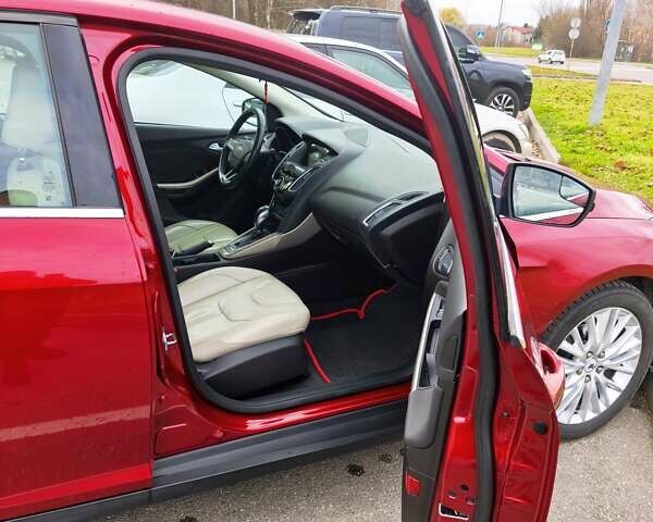 Красный Форд Фокус, объемом двигателя 2 л и пробегом 198 тыс. км за 10500 $, фото 9 на Automoto.ua