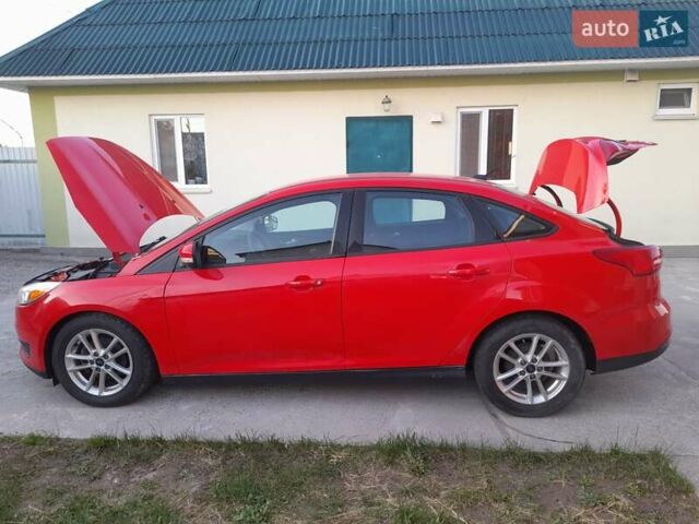 Червоний Форд Фокус, об'ємом двигуна 2 л та пробігом 176 тис. км за 9500 $, фото 4 на Automoto.ua