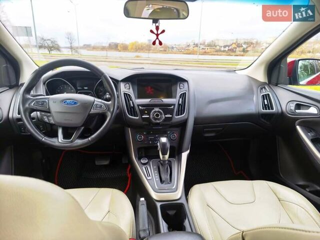 Красный Форд Фокус, объемом двигателя 2 л и пробегом 198 тыс. км за 10500 $, фото 29 на Automoto.ua