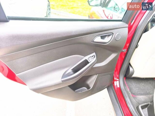 Красный Форд Фокус, объемом двигателя 2 л и пробегом 198 тыс. км за 10500 $, фото 22 на Automoto.ua