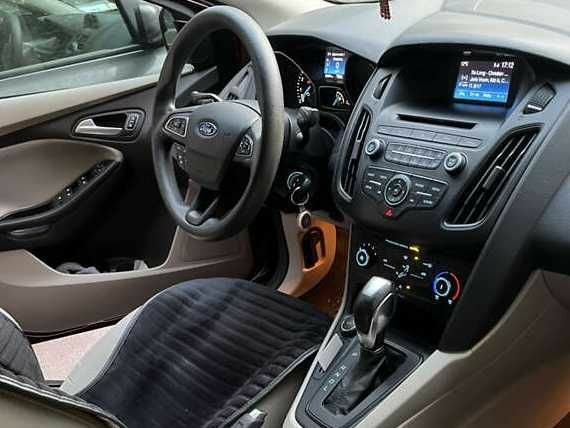 Форд Фокус 2016 в Ужгороде на Automoto.ua Красный Форд Фокус, объемом двигателя 2 л и пробегом 165 тыс. км за 6000 $, фото 11 на Automoto.ua