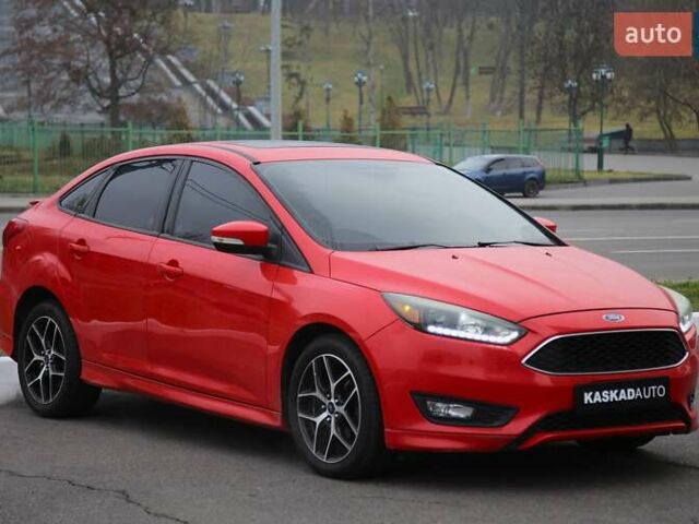 Червоний Форд Фокус, об'ємом двигуна 2 л та пробігом 195 тис. км за 7500 $, фото 2 на Automoto.ua