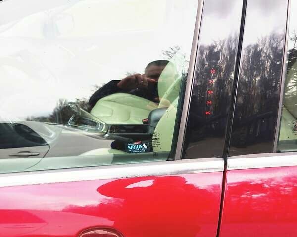 Красный Форд Фокус, объемом двигателя 2 л и пробегом 198 тыс. км за 10500 $, фото 4 на Automoto.ua