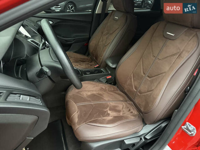 Червоний Форд Фокус, об'ємом двигуна 2 л та пробігом 92 тис. км за 7900 $, фото 30 на Automoto.ua