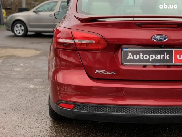 Червоний Форд Фокус, об'ємом двигуна 2 л та пробігом 199 тис. км за 9790 $, фото 12 на Automoto.ua