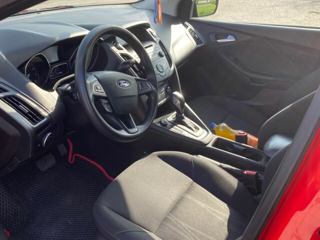 Червоний Форд Фокус, об'ємом двигуна 2 л та пробігом 118 тис. км за 8000 $, фото 4 на Automoto.ua