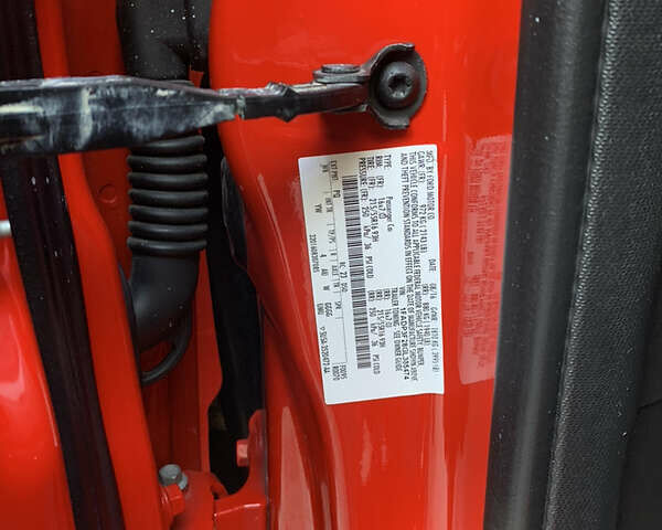 Червоний Форд Фокус, об'ємом двигуна 2 л та пробігом 123 тис. км за 9200 $, фото 124 на Automoto.ua