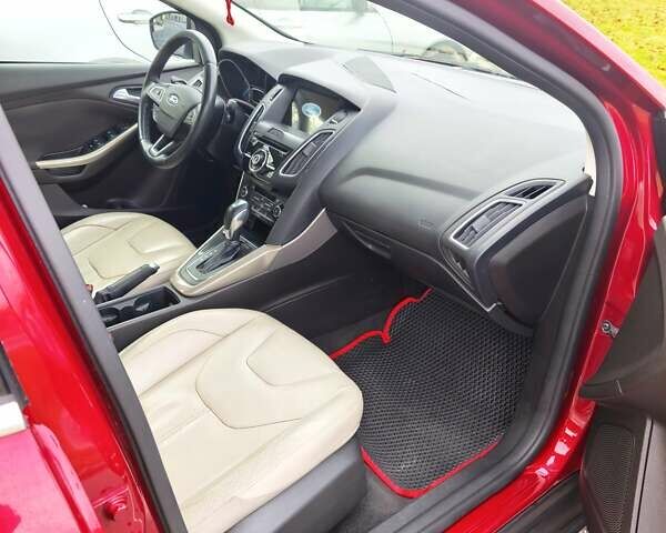 Красный Форд Фокус, объемом двигателя 2 л и пробегом 198 тыс. км за 10500 $, фото 24 на Automoto.ua