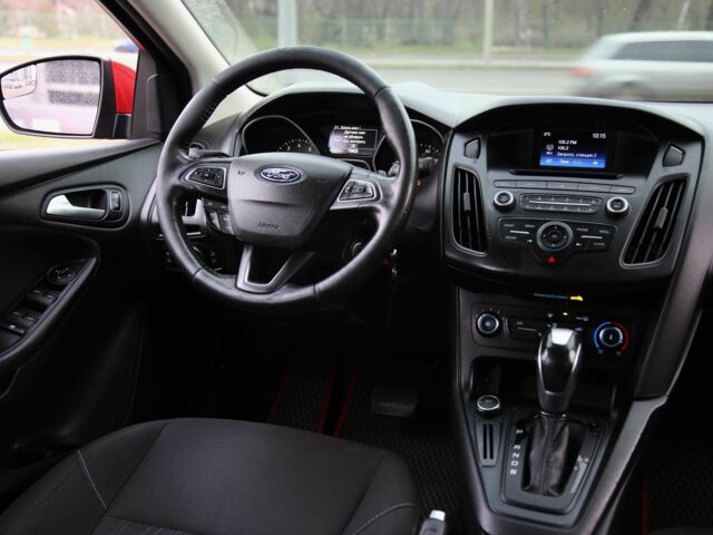 Красный Форд Фокус, объемом двигателя 2 л и пробегом 195 тыс. км за 7500 $, фото 10 на Automoto.ua