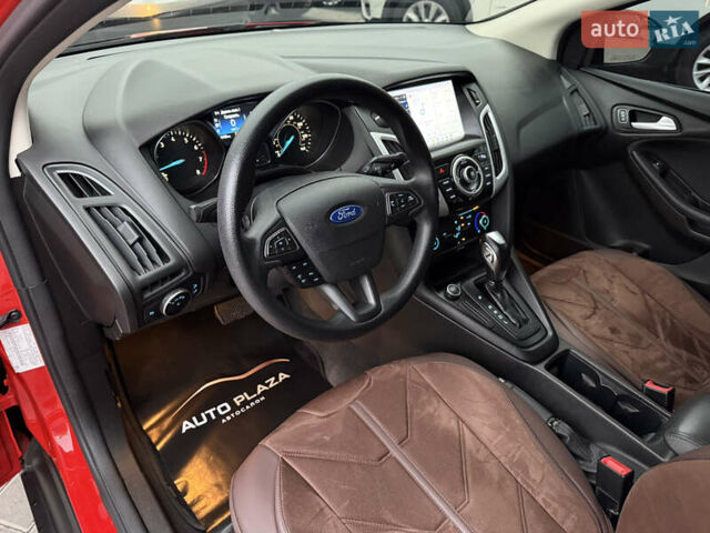 Червоний Форд Фокус, об'ємом двигуна 2 л та пробігом 92 тис. км за 7900 $, фото 29 на Automoto.ua
