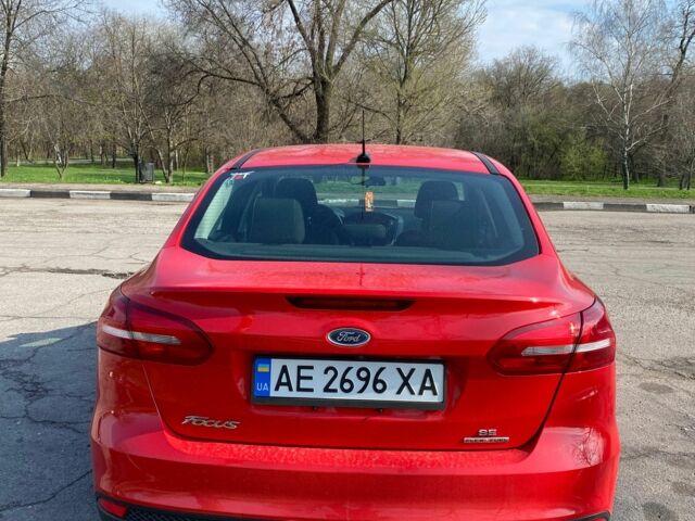 Червоний Форд Фокус, об'ємом двигуна 2 л та пробігом 118 тис. км за 8000 $, фото 3 на Automoto.ua