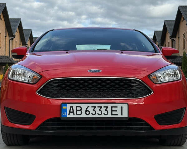 Червоний Форд Фокус, об'ємом двигуна 2 л та пробігом 145 тис. км за 8300 $, фото 1 на Automoto.ua
