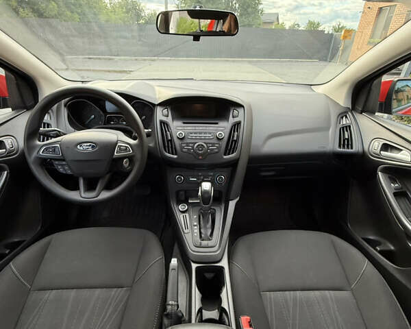 Червоний Форд Фокус, об'ємом двигуна 2 л та пробігом 145 тис. км за 8300 $, фото 20 на Automoto.ua