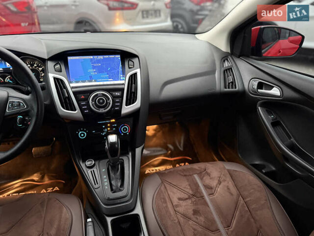 Червоний Форд Фокус, об'ємом двигуна 2 л та пробігом 92 тис. км за 7900 $, фото 39 на Automoto.ua