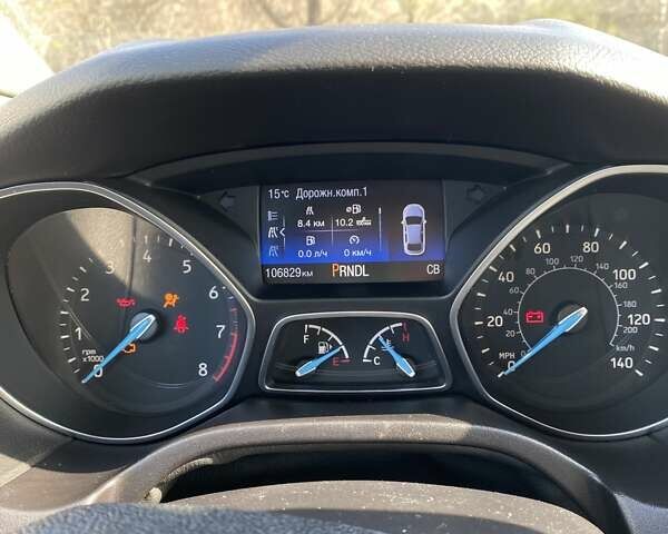 Червоний Форд Фокус, об'ємом двигуна 2 л та пробігом 107 тис. км за 10000 $, фото 9 на Automoto.ua