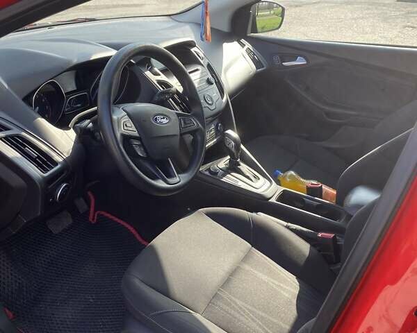 Червоний Форд Фокус, об'ємом двигуна 2 л та пробігом 107 тис. км за 10000 $, фото 6 на Automoto.ua