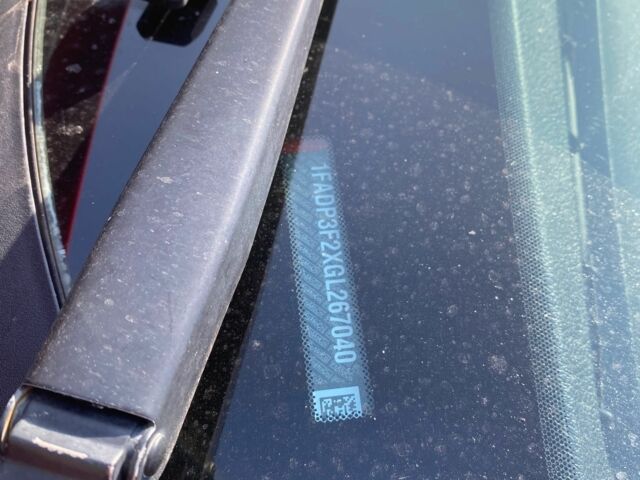 Червоний Форд Фокус, об'ємом двигуна 2 л та пробігом 118 тис. км за 8000 $, фото 11 на Automoto.ua