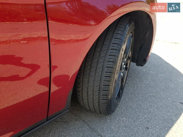 Форд Фокус 2016 в Одессе на Automoto.ua Красный Форд Фокус, объемом двигателя 2 л и пробегом 190 тыс. км за 7800 $, фото 6 на Automoto.ua