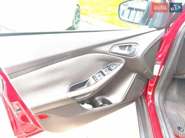 Красный Форд Фокус, объемом двигателя 2 л и пробегом 198 тыс. км за 10500 $, фото 23 на Automoto.ua