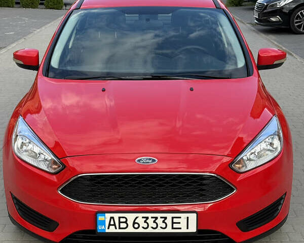 Червоний Форд Фокус, об'ємом двигуна 2 л та пробігом 145 тис. км за 8300 $, фото 2 на Automoto.ua