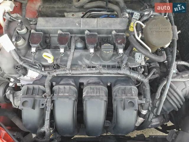 Червоний Форд Фокус, об'ємом двигуна 2 л та пробігом 176 тис. км за 9500 $, фото 19 на Automoto.ua