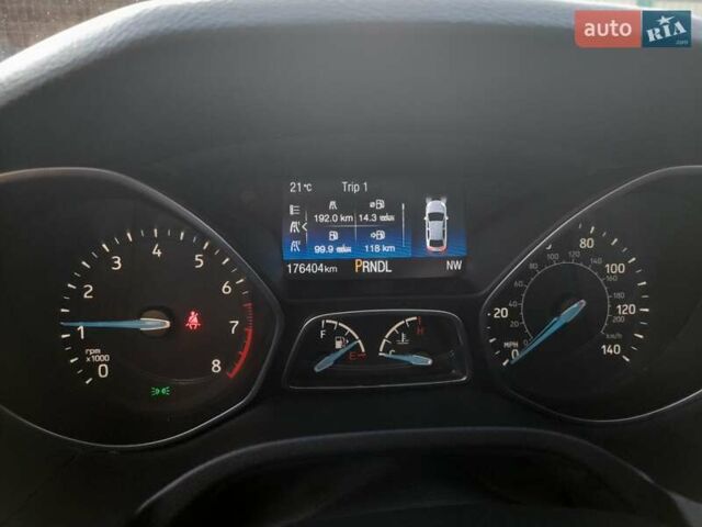 Червоний Форд Фокус, об'ємом двигуна 2 л та пробігом 176 тис. км за 9500 $, фото 11 на Automoto.ua