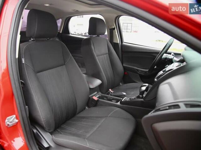 Червоний Форд Фокус, об'ємом двигуна 2 л та пробігом 195 тис. км за 7500 $, фото 9 на Automoto.ua