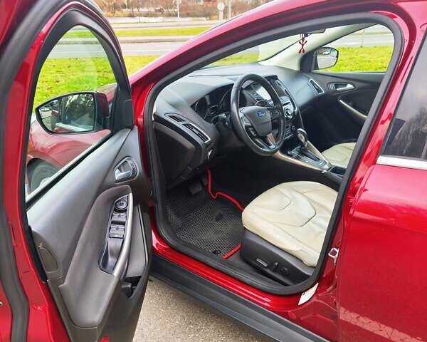 Красный Форд Фокус, объемом двигателя 2 л и пробегом 198 тыс. км за 10500 $, фото 12 на Automoto.ua