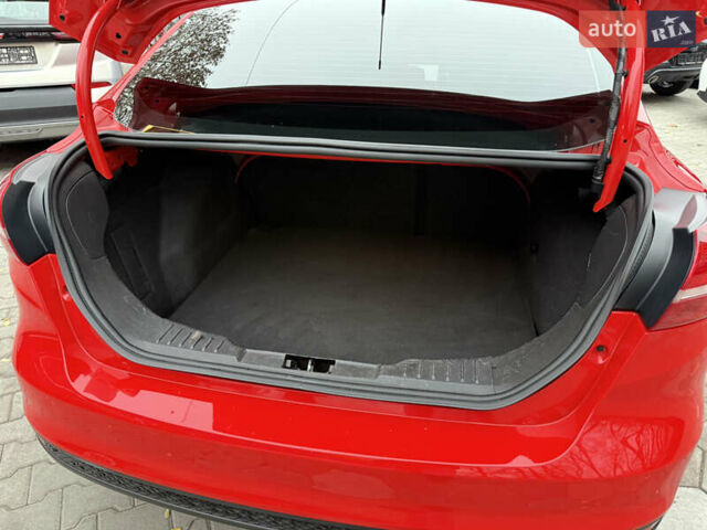 Червоний Форд Фокус, об'ємом двигуна 2 л та пробігом 92 тис. км за 7900 $, фото 32 на Automoto.ua