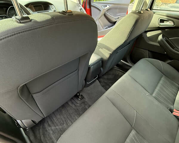 Червоний Форд Фокус, об'ємом двигуна 2 л та пробігом 145 тис. км за 8300 $, фото 21 на Automoto.ua