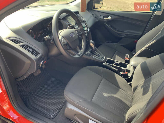 Красный Форд Фокус, объемом двигателя 2 л и пробегом 149 тыс. км за 10000 $, фото 14 на Automoto.ua