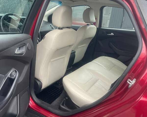 Красный Форд Фокус, объемом двигателя 2 л и пробегом 110 тыс. км за 10350 $, фото 9 на Automoto.ua