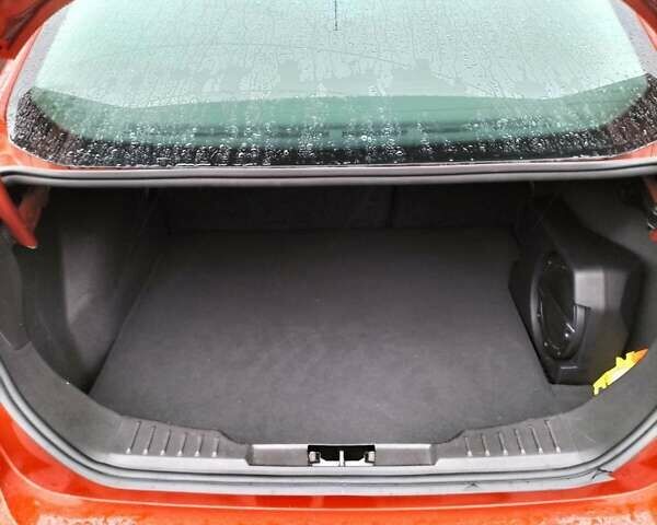 Червоний Форд Фокус, об'ємом двигуна 2 л та пробігом 57 тис. км за 9200 $, фото 7 на Automoto.ua