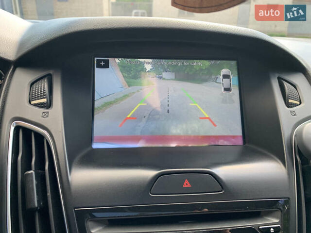 Красный Форд Фокус, объемом двигателя 2 л и пробегом 149 тыс. км за 10000 $, фото 25 на Automoto.ua