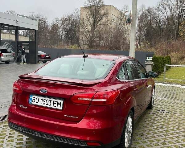 Красный Форд Фокус, объемом двигателя 2 л и пробегом 110 тыс. км за 10350 $, фото 2 на Automoto.ua