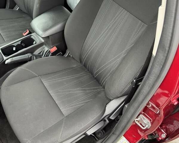 Красный Форд Фокус, объемом двигателя 2 л и пробегом 123 тыс. км за 8250 $, фото 16 на Automoto.ua