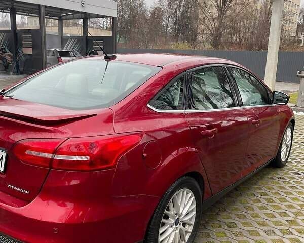 Красный Форд Фокус, объемом двигателя 2 л и пробегом 110 тыс. км за 10350 $, фото 3 на Automoto.ua