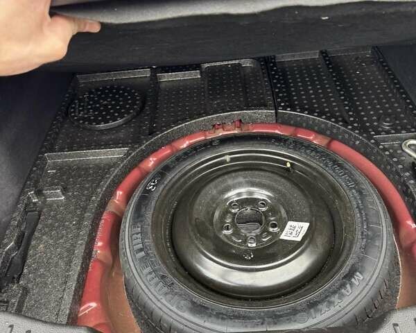 Красный Форд Фокус, объемом двигателя 2 л и пробегом 123 тыс. км за 8250 $, фото 20 на Automoto.ua