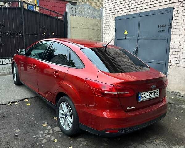 Красный Форд Фокус, объемом двигателя 1 л и пробегом 50 тыс. км за 7000 $, фото 1 на Automoto.ua