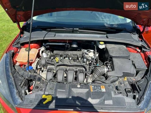 Форд Фокус 2018 в Калуше на Automoto.ua Красный Форд Фокус, объемом двигателя 2 л и пробегом 125 тыс. км за 8000 $, фото 12 на Automoto.ua