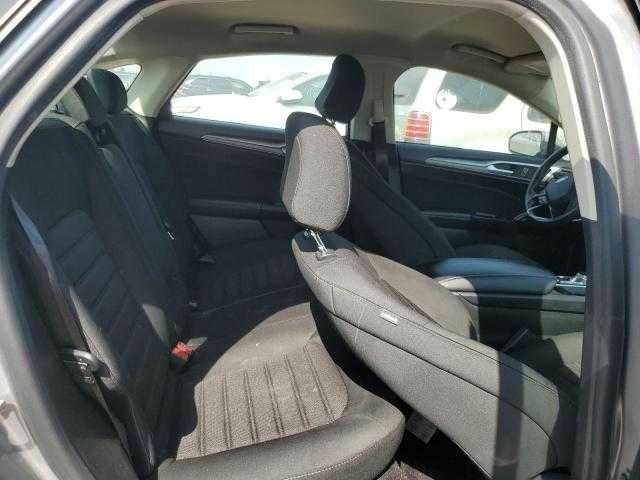 Красный Форд Фокус, объемом двигателя 0 л и пробегом 76 тыс. км за 3400 $, фото 9 на Automoto.ua