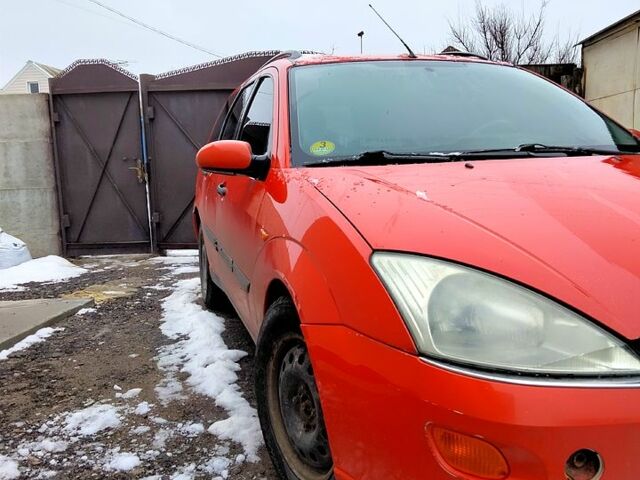 Красный Форд Фокус, объемом двигателя 1.8 л и пробегом 1 тыс. км за 3400 $, фото 11 на Automoto.ua